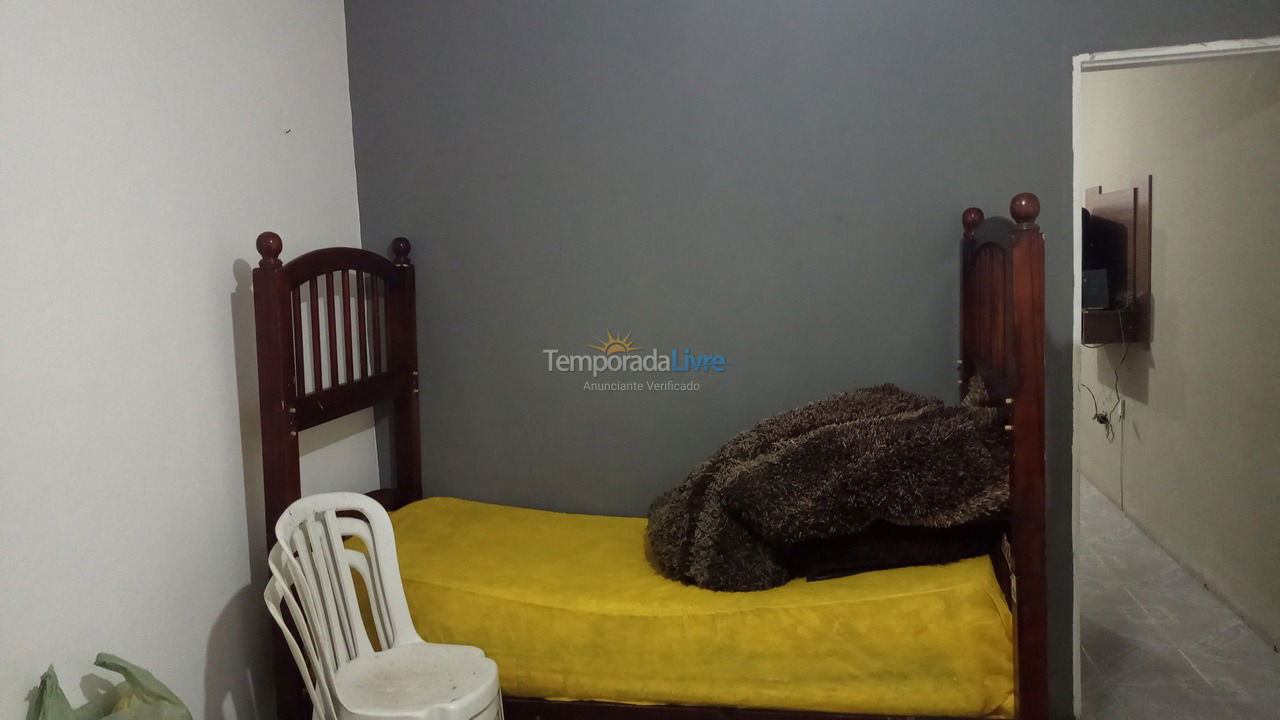 House for vacation rental in Mongaguá (Jardim Columbia)