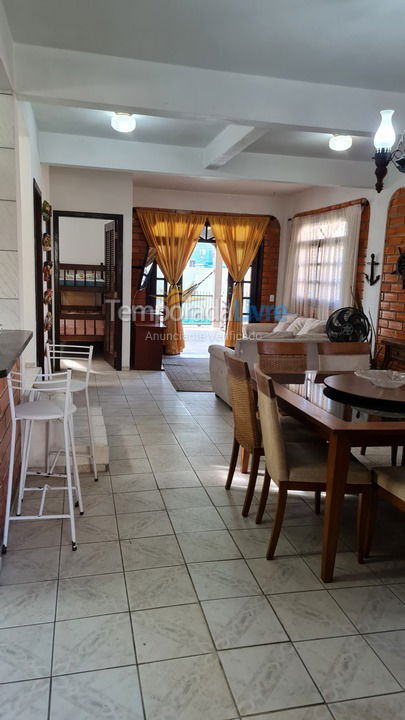 House for vacation rental in São Francisco do Sul (Enseada)