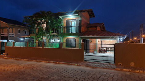 House on Enseada beach