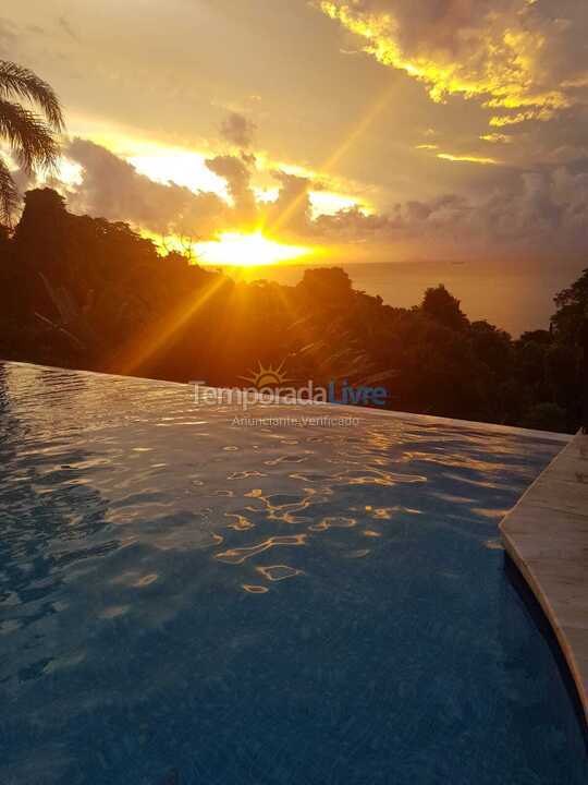 Casa para aluguel de temporada em Ilhabela (Veloso)