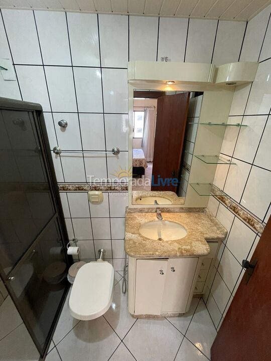 Apartamento para aluguel de temporada em Itapema (Meia Praia)