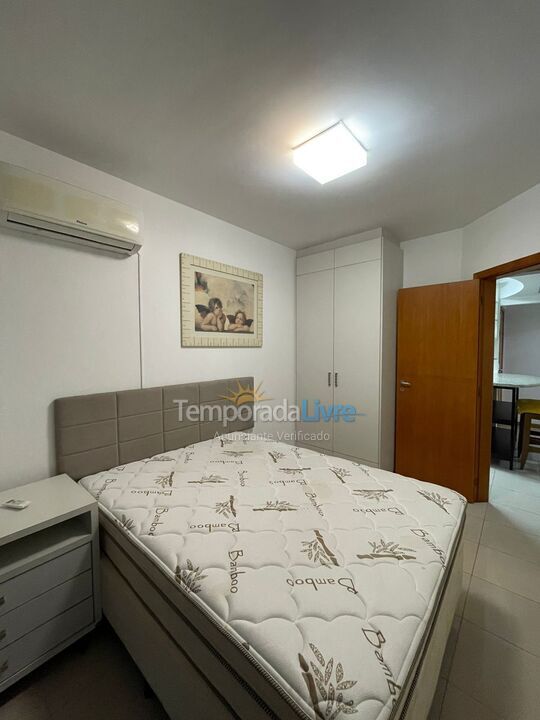 Apartamento para aluguel de temporada em Itapema (Meia Praia)