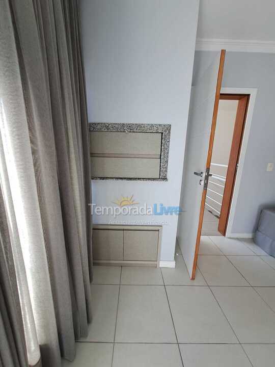 Apartamento para aluguel de temporada em Florianópolis (Rua Luiz Elias Daux 42)