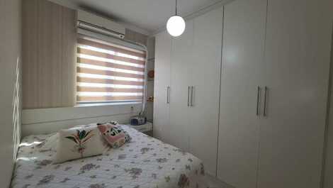 Apartamento de 2 dormitorios bien ubicado en Meia Praia