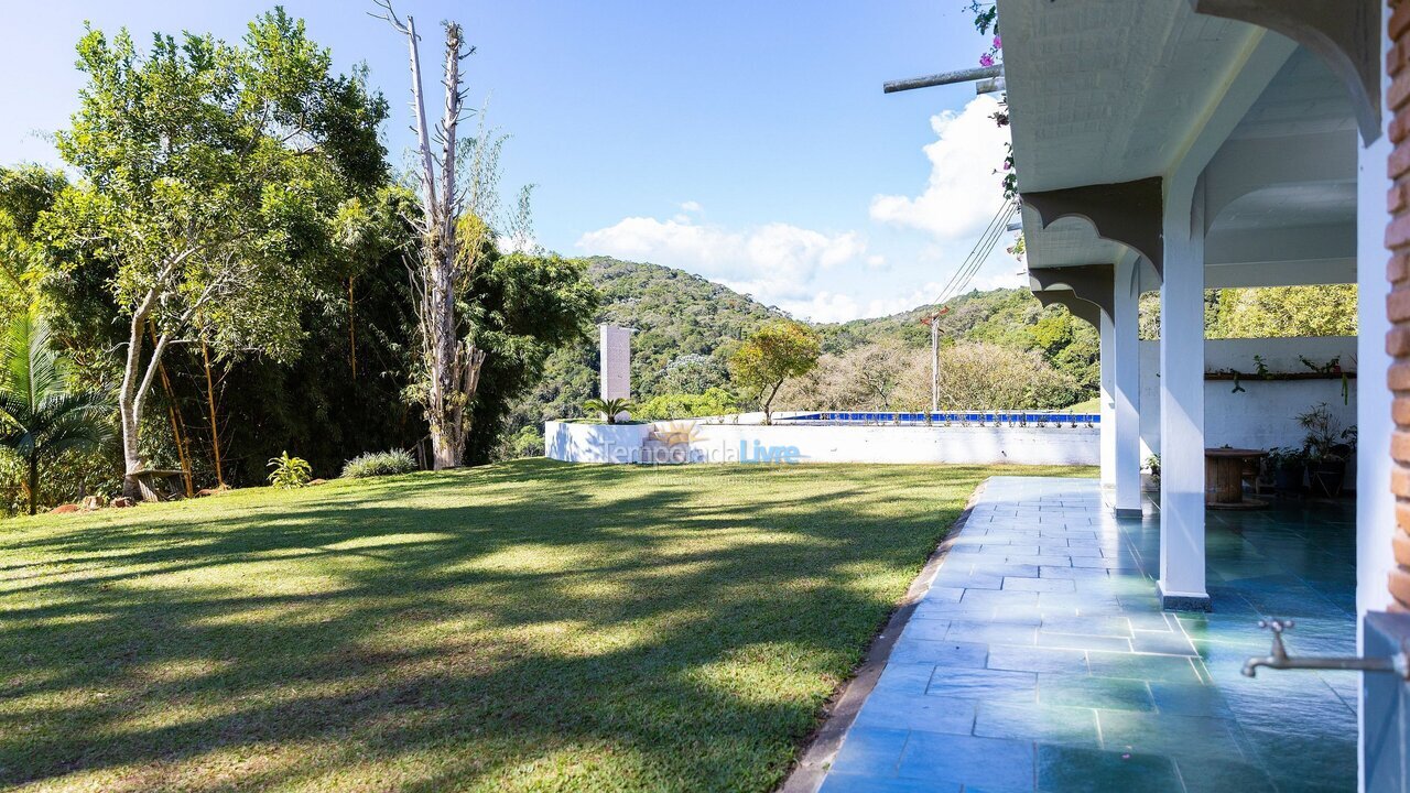 Casa para alquiler de vacaciones em Ibiúna (Caucaia do Alto)