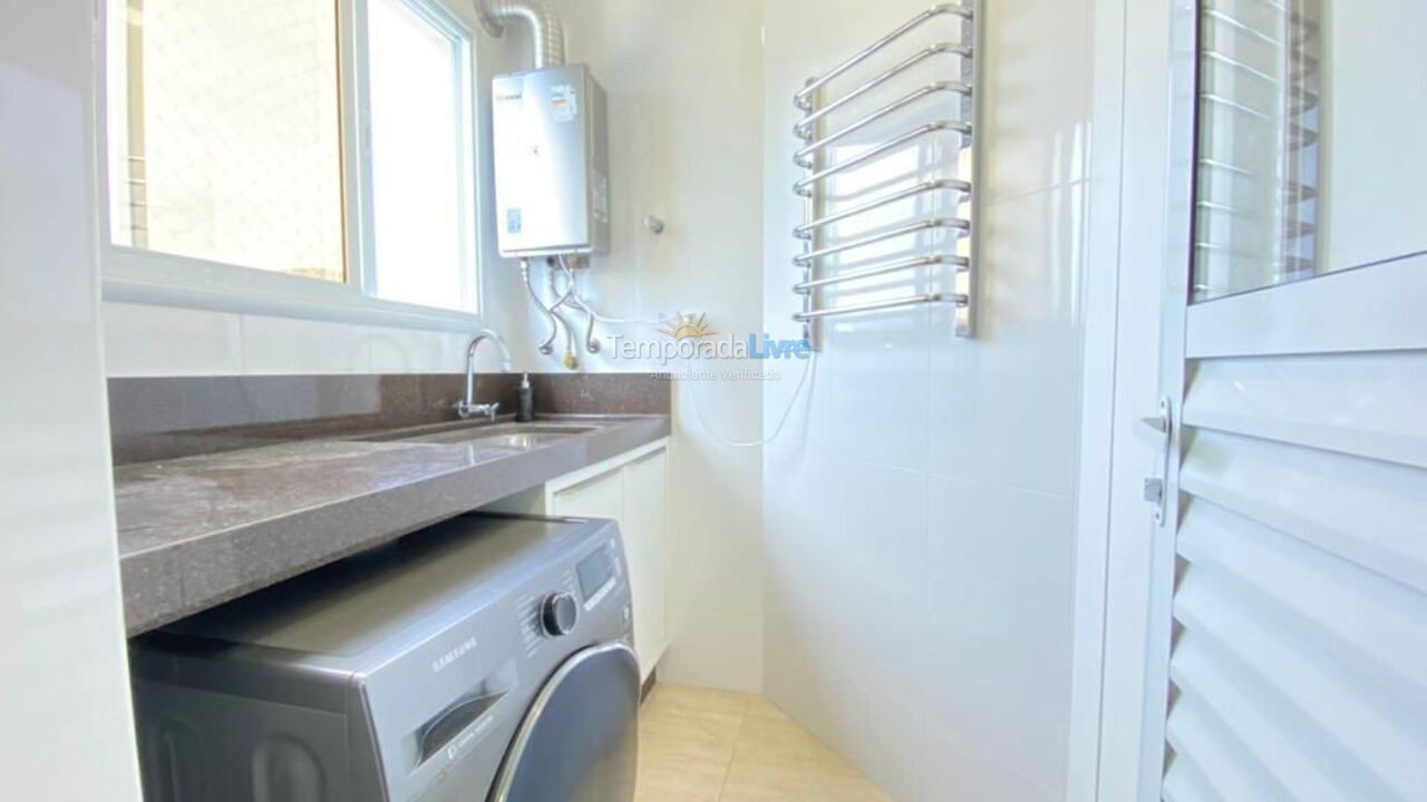 Apartment for vacation rental in Bombinhas (Praia de Bombas)