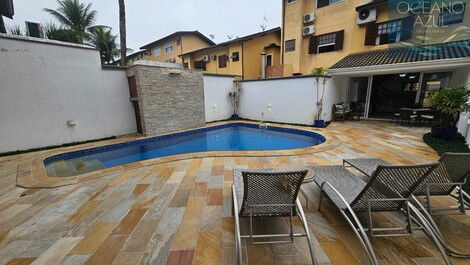 Seasonal House - Juquehy - Complete Condominium, 4 bedrooms; 2...