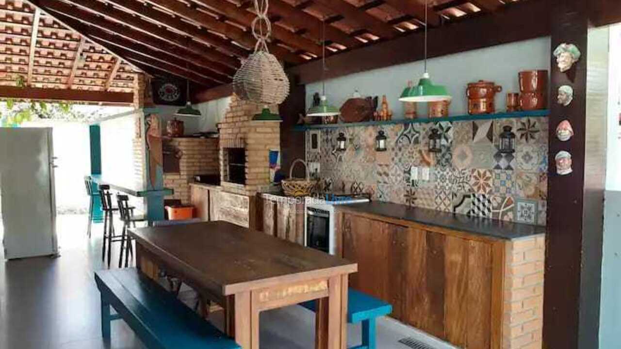 Casa para alquiler de vacaciones em São Sebastião (Praia da Baleia)