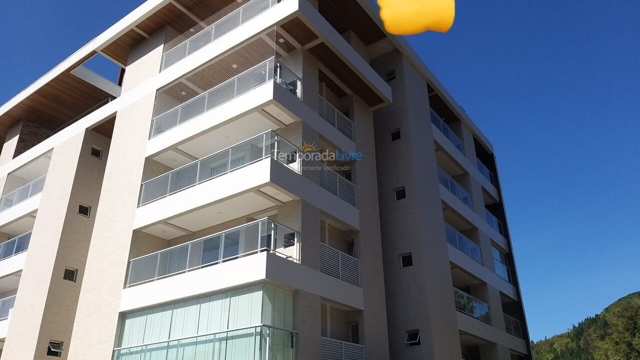 Apartamento para aluguel de temporada em Ubatuba (Praia das Toninhas)