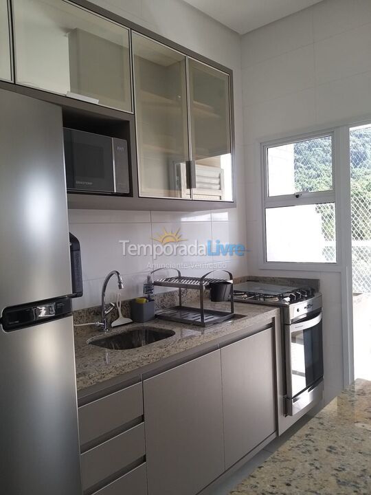 Apartment for vacation rental in Ubatuba (Praia das Toninhas)