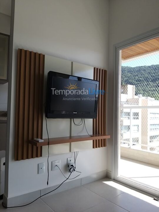 Apartamento para aluguel de temporada em Ubatuba (Praia das Toninhas)