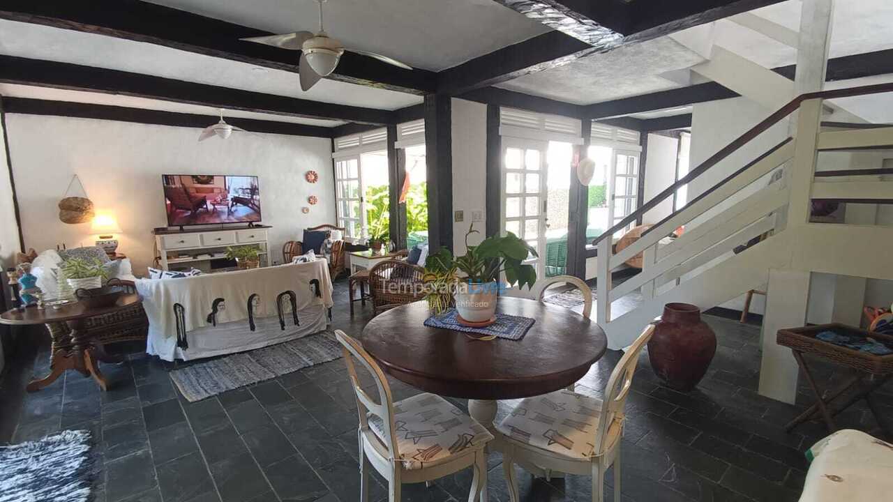 Casa para alquiler de vacaciones em São Sebastião (Praia da Baleia)