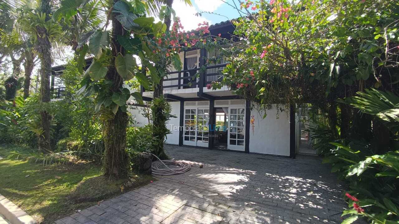 Casa para alquiler de vacaciones em São Sebastião (Praia da Baleia)