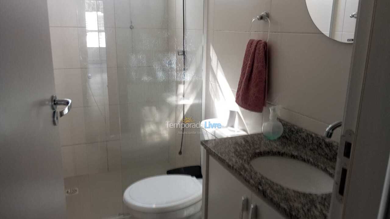 Apartamento para aluguel de temporada em Balneário Piçarras (Piçarras)