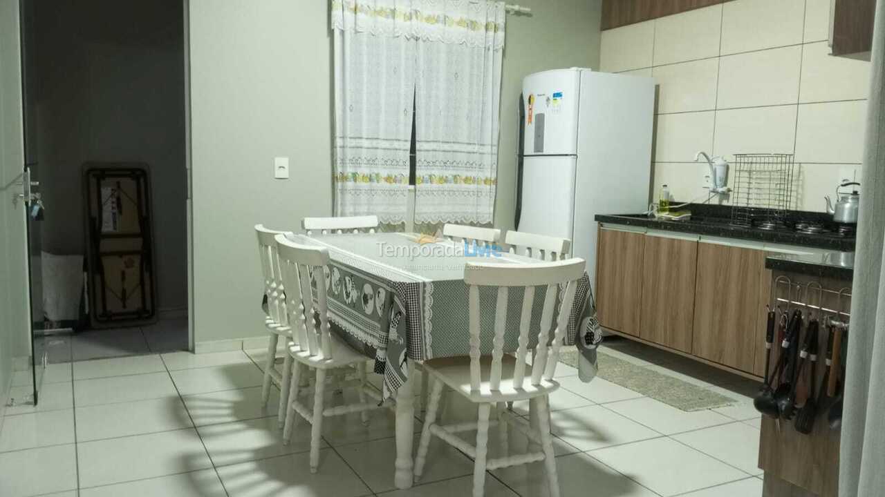 House for vacation rental in Balneário Piçarras (Itacolomi)