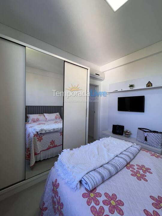 Apartment for vacation rental in Balneário Piçarras (Piçarras)