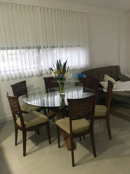 Apartment for vacation rental in Balneário Piçarras (Piçarras)