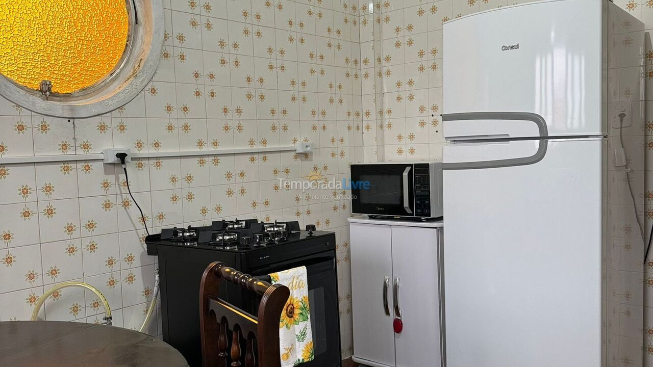 Apartamento para aluguel de temporada em Praia Grande (Vila Tupi)