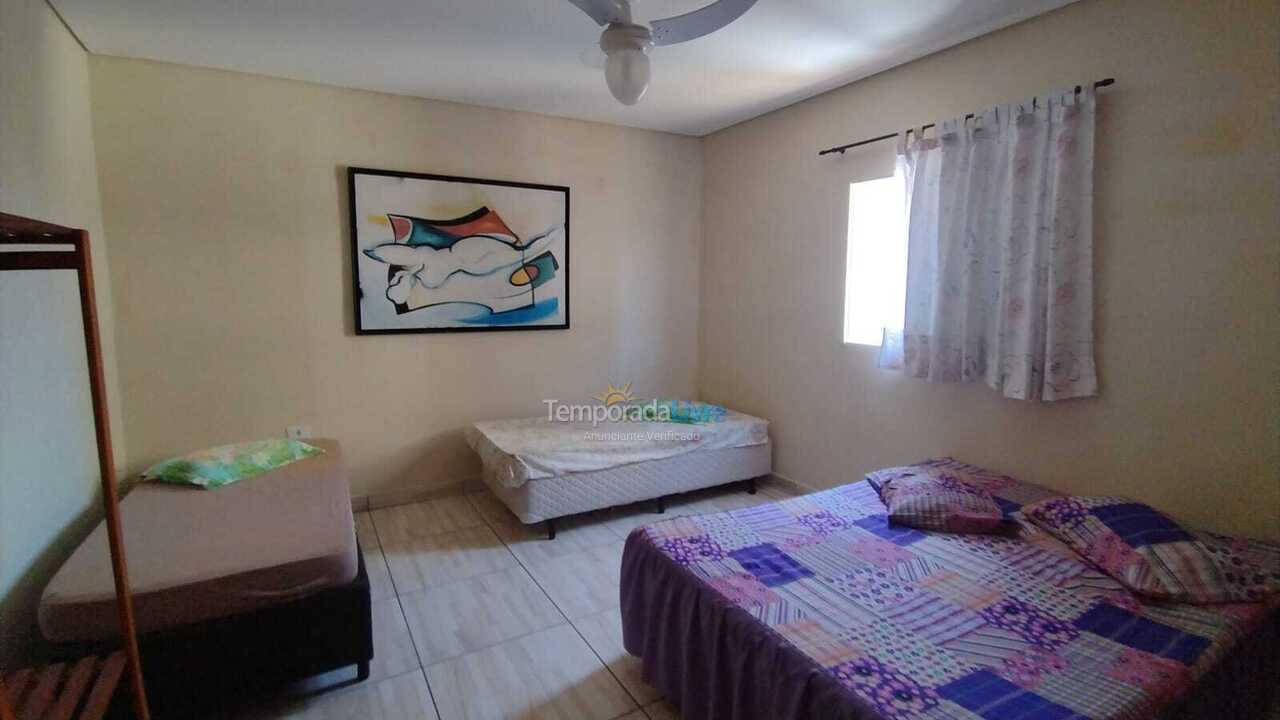 Casa para aluguel de temporada em Ubatuba (Maranduba)