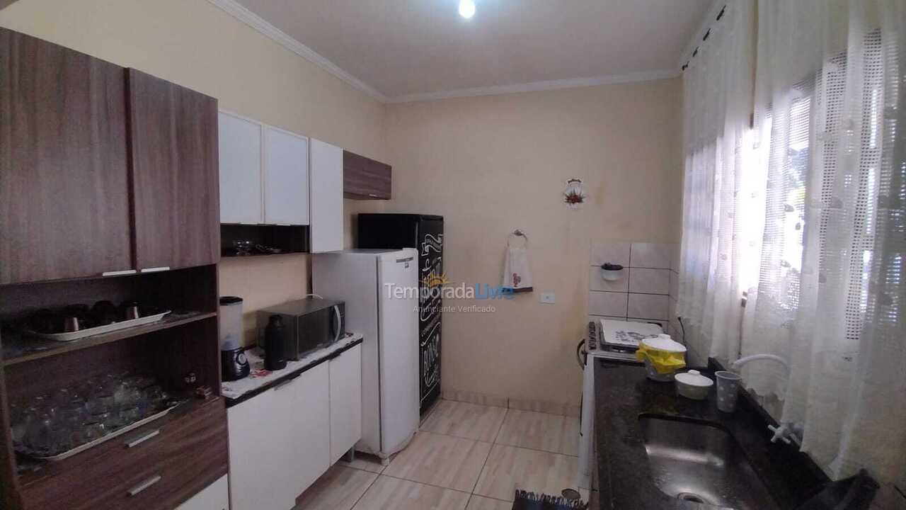 Casa para aluguel de temporada em Ubatuba (Maranduba)