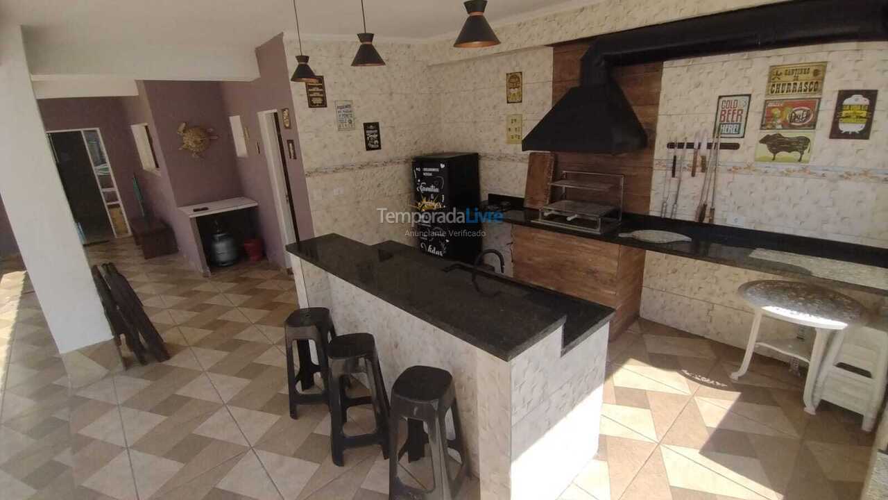 Casa para aluguel de temporada em Ubatuba (Maranduba)
