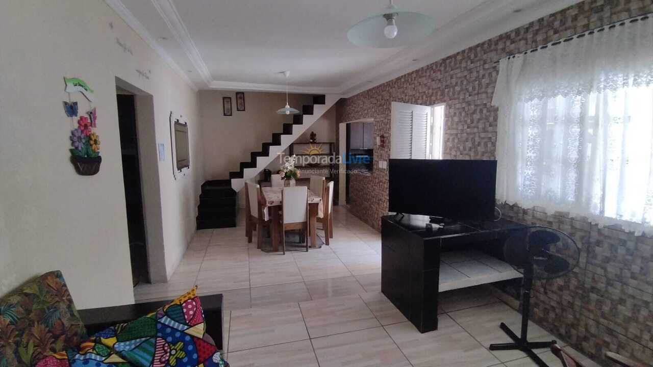 Casa para aluguel de temporada em Ubatuba (Maranduba)