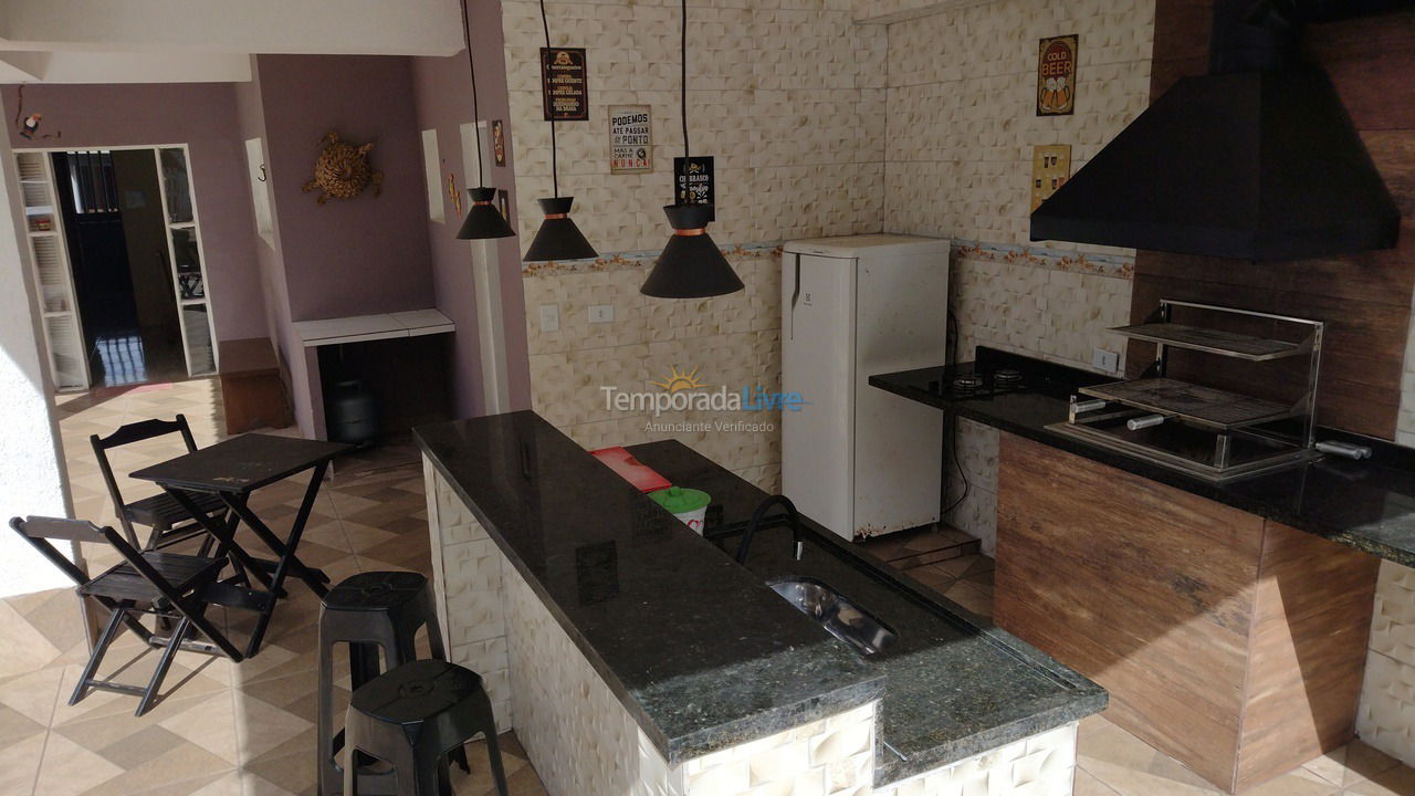 Casa para aluguel de temporada em Ubatuba (Maranduba)