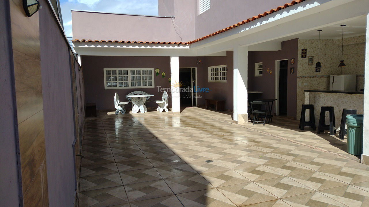 Casa para aluguel de temporada em Ubatuba (Maranduba)