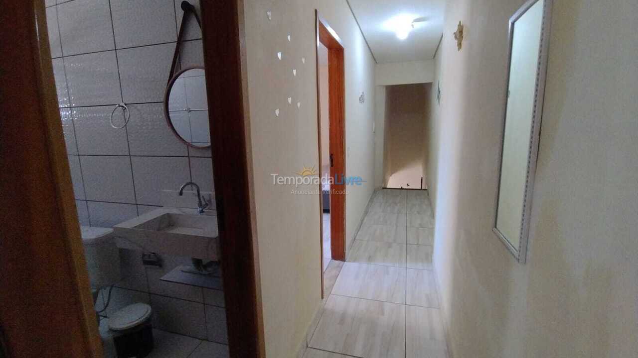 Casa para aluguel de temporada em Ubatuba (Maranduba)