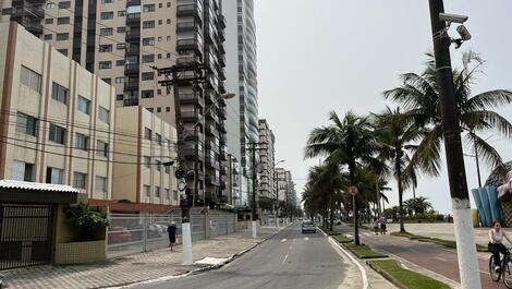 ALUGO APARTAMENTO EM PRAIA GRANDE