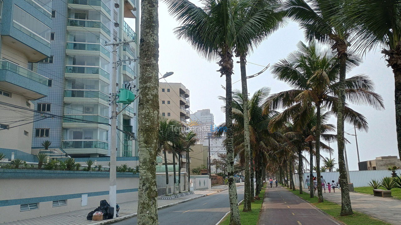 Apartamento para aluguel de temporada em Praia Grande (Praia do Caiçara)