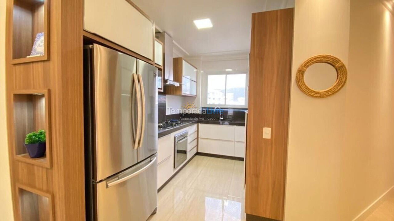 Apartamento para alquiler de vacaciones em Bombinhas (Praia de Bombas)
