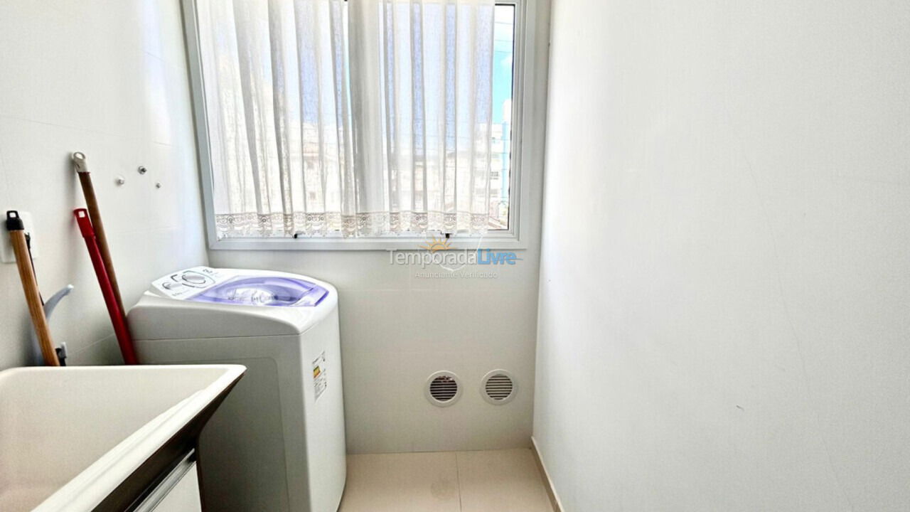 Apartamento para aluguel de temporada em Bombinhas (Praia de Bombas)