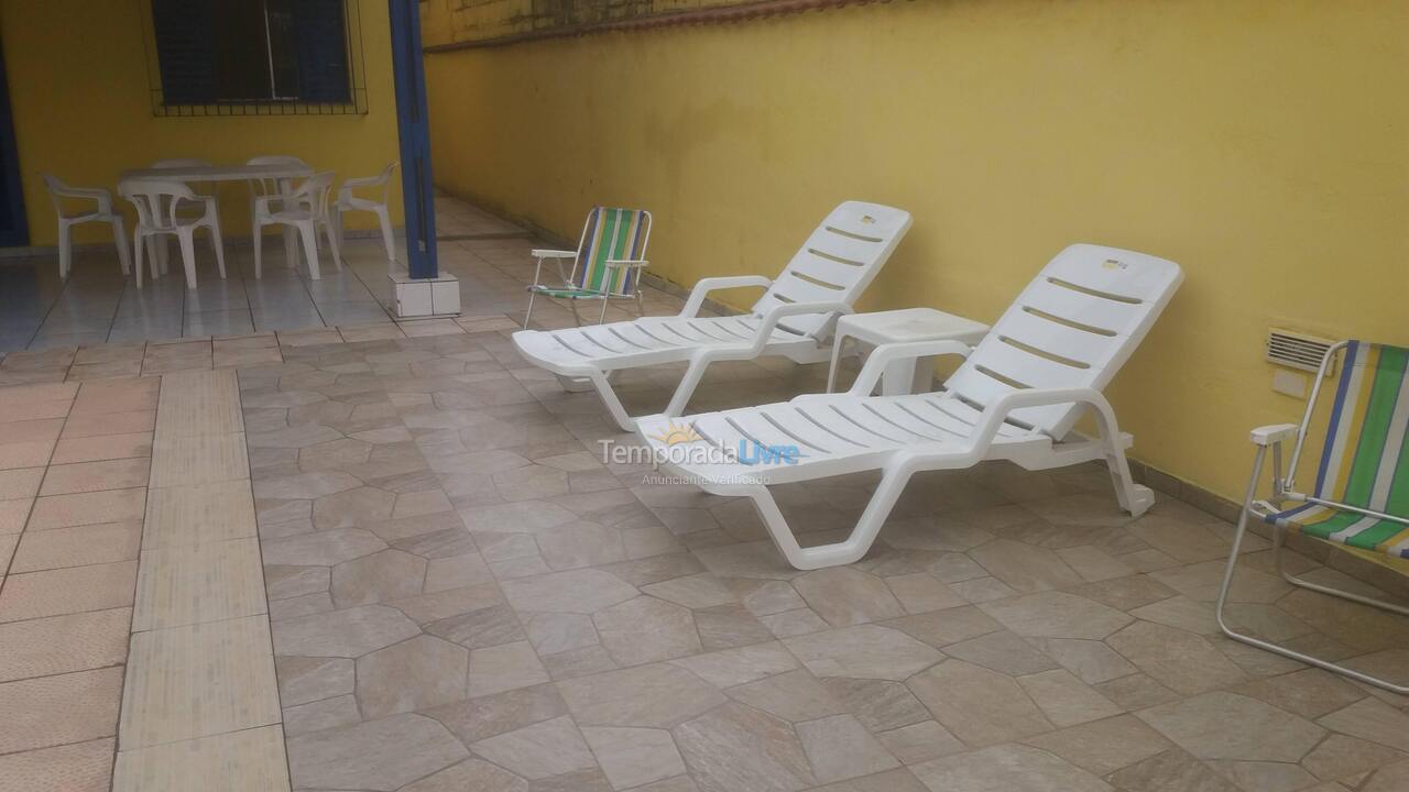 Casa para aluguel de temporada em Praia Grande (Solemar)