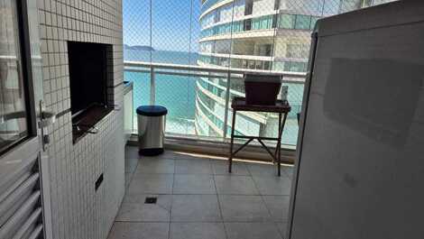 APARTMENT WITH SEA VIEW IN GUARUJÁ!