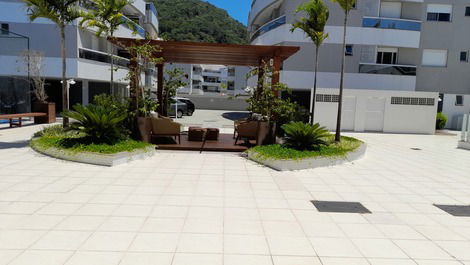 Apartment with 2 suites, in the best condominium in Praia dos Ingleses.