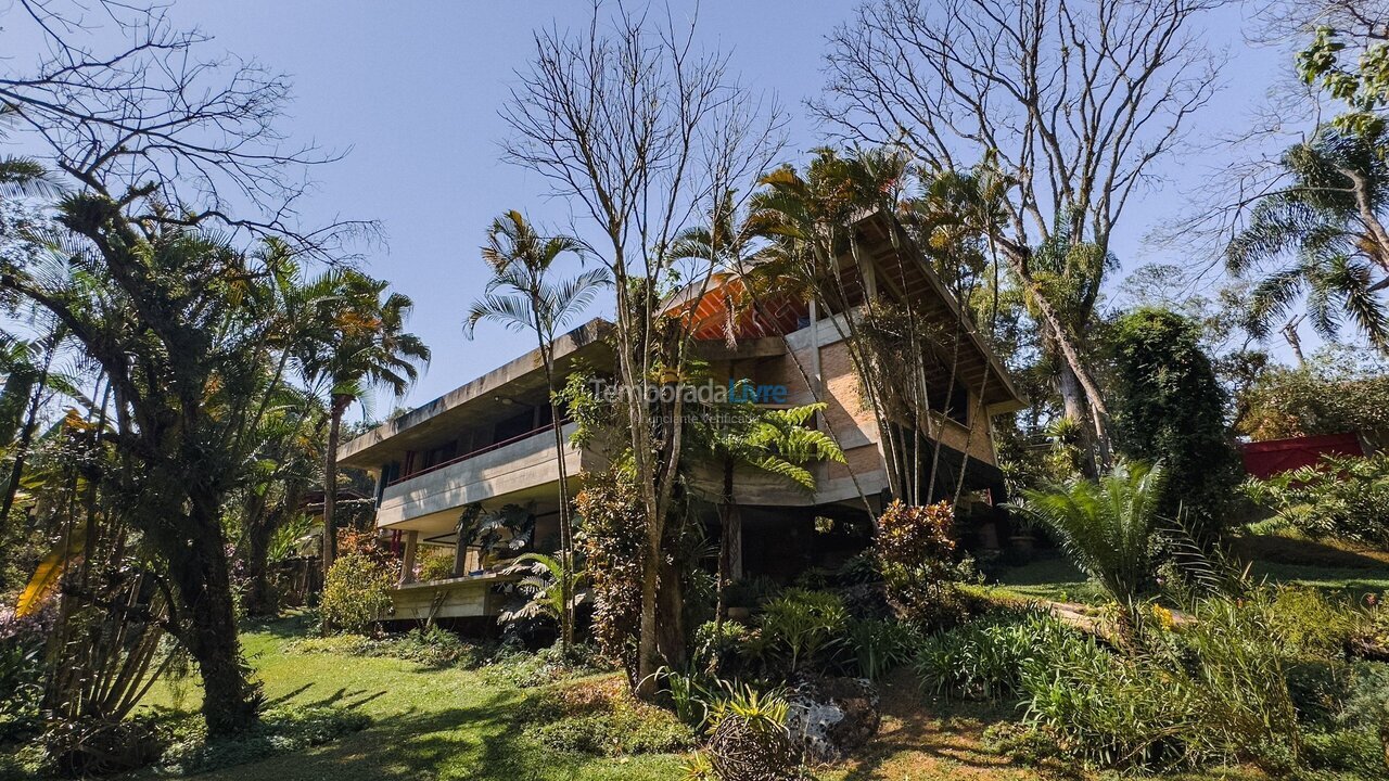 Casa para aluguel de temporada em Carapicuíba (Granja Viana)