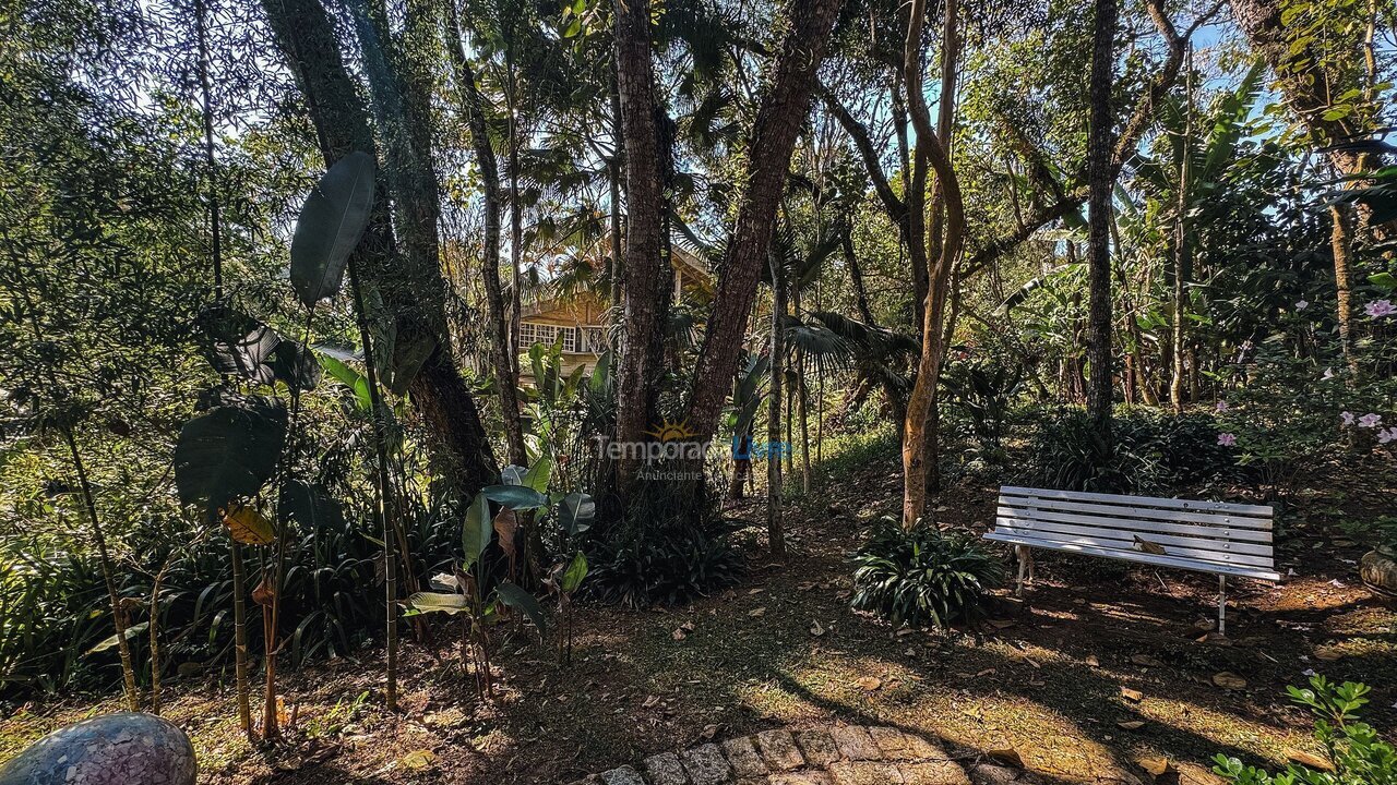 Casa para aluguel de temporada em Carapicuíba (Granja Viana)