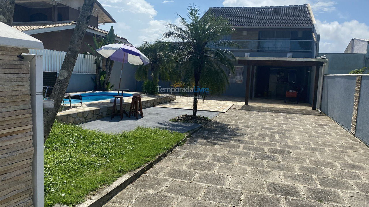 Casa para aluguel de temporada em Guaratuba (Coroados)