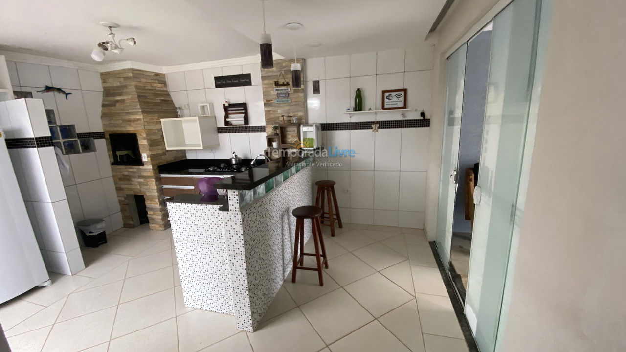 House for vacation rental in Guaratuba (Coroados)