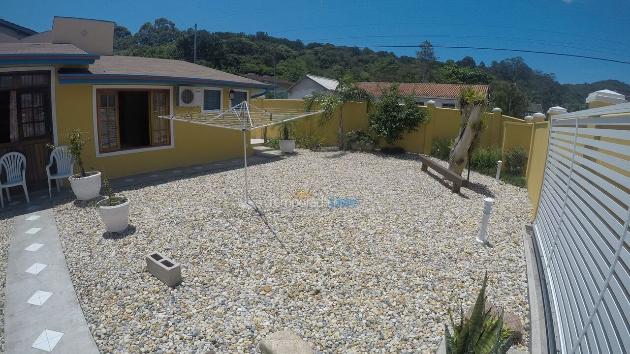 Casa para alquiler de vacaciones em Porto Belo (Centro)