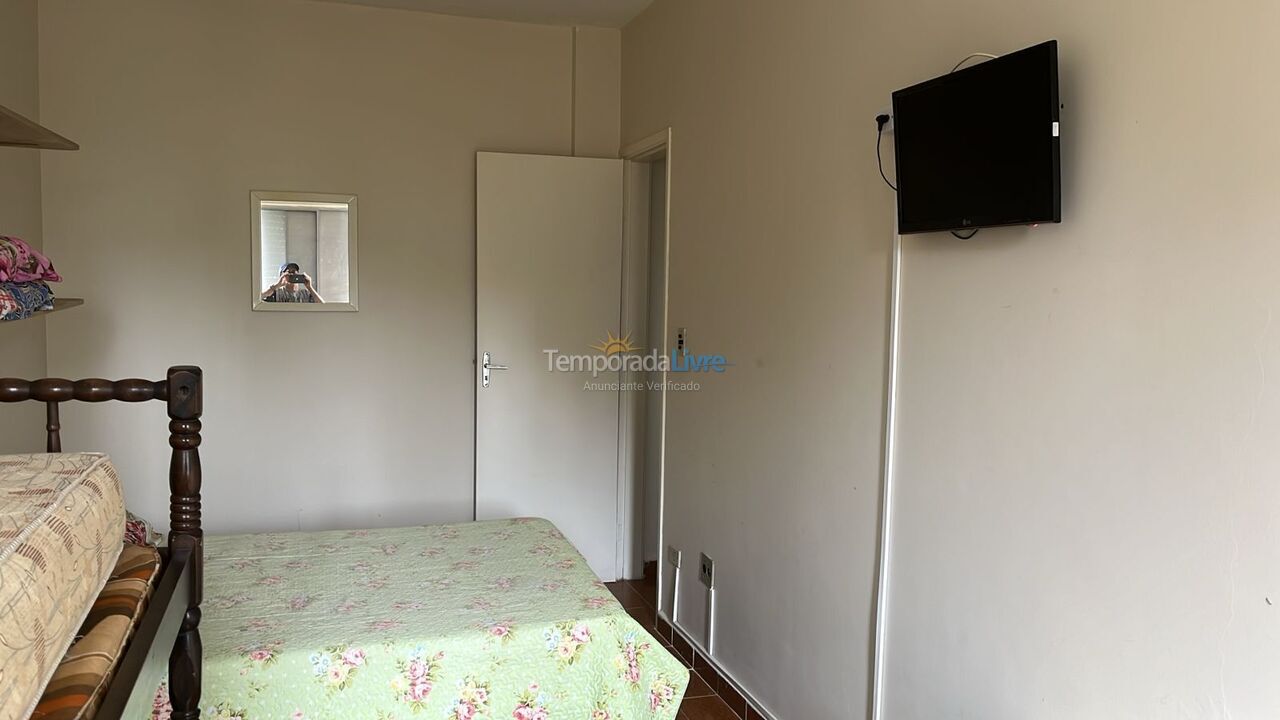 Apartamento para aluguel de temporada em Praia Grande (Praia do Caiçara)