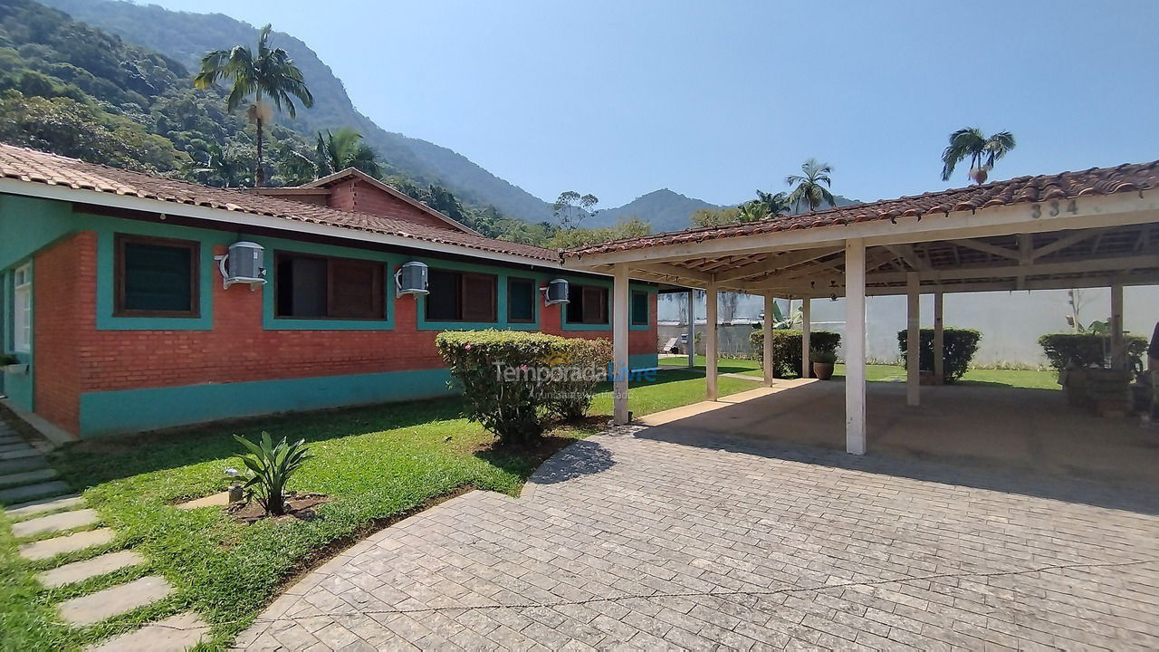 House for vacation rental in Ubatuba (Praia do Lázaro)