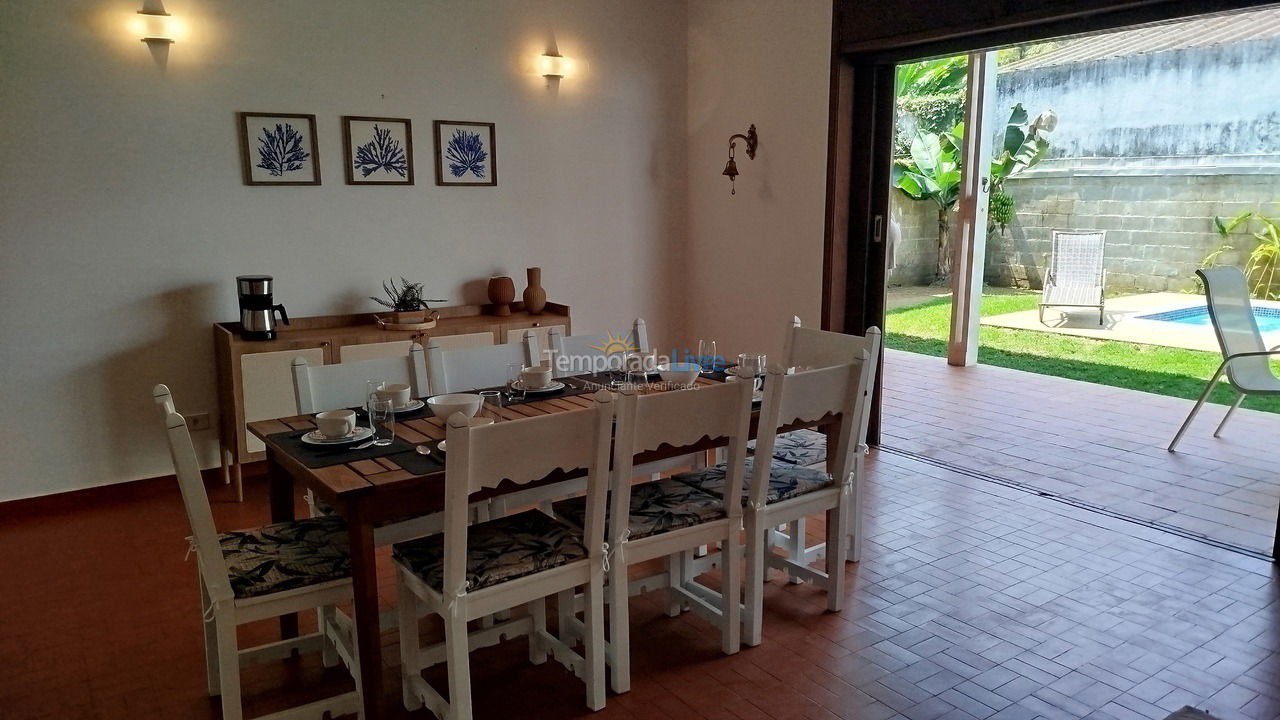 Casa para aluguel de temporada em Ubatuba (Praia do Lázaro)