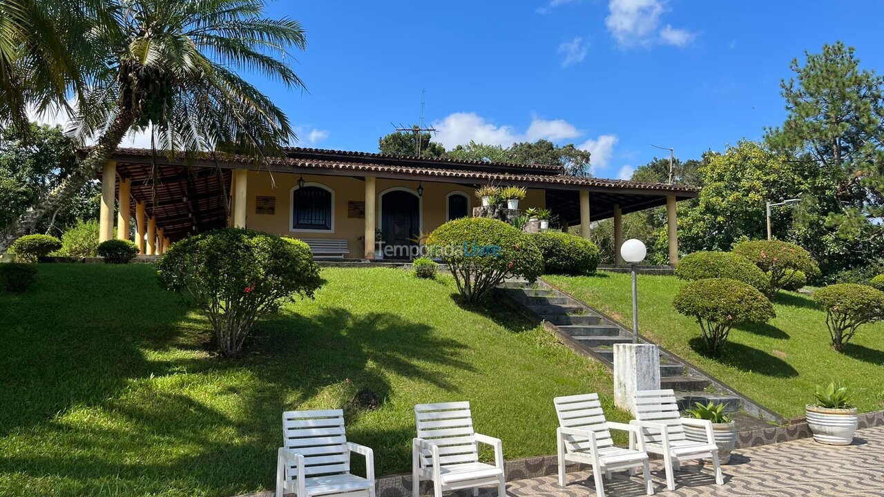 Casa para alquiler de vacaciones em Juquitiba (Palestina)