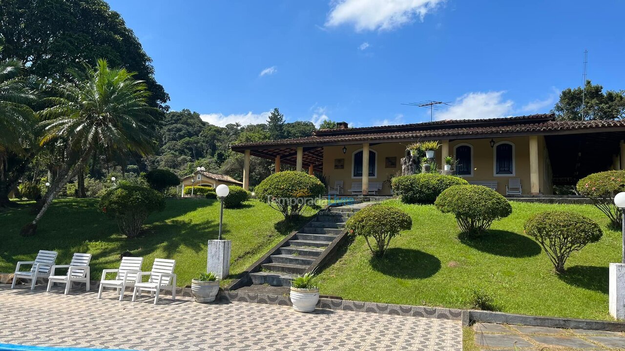 Casa para alquiler de vacaciones em Juquitiba (Palestina)