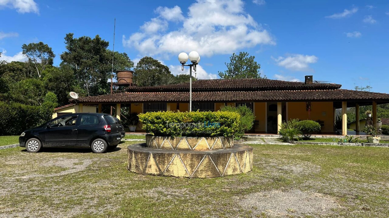 Casa para alquiler de vacaciones em Juquitiba (Palestina)