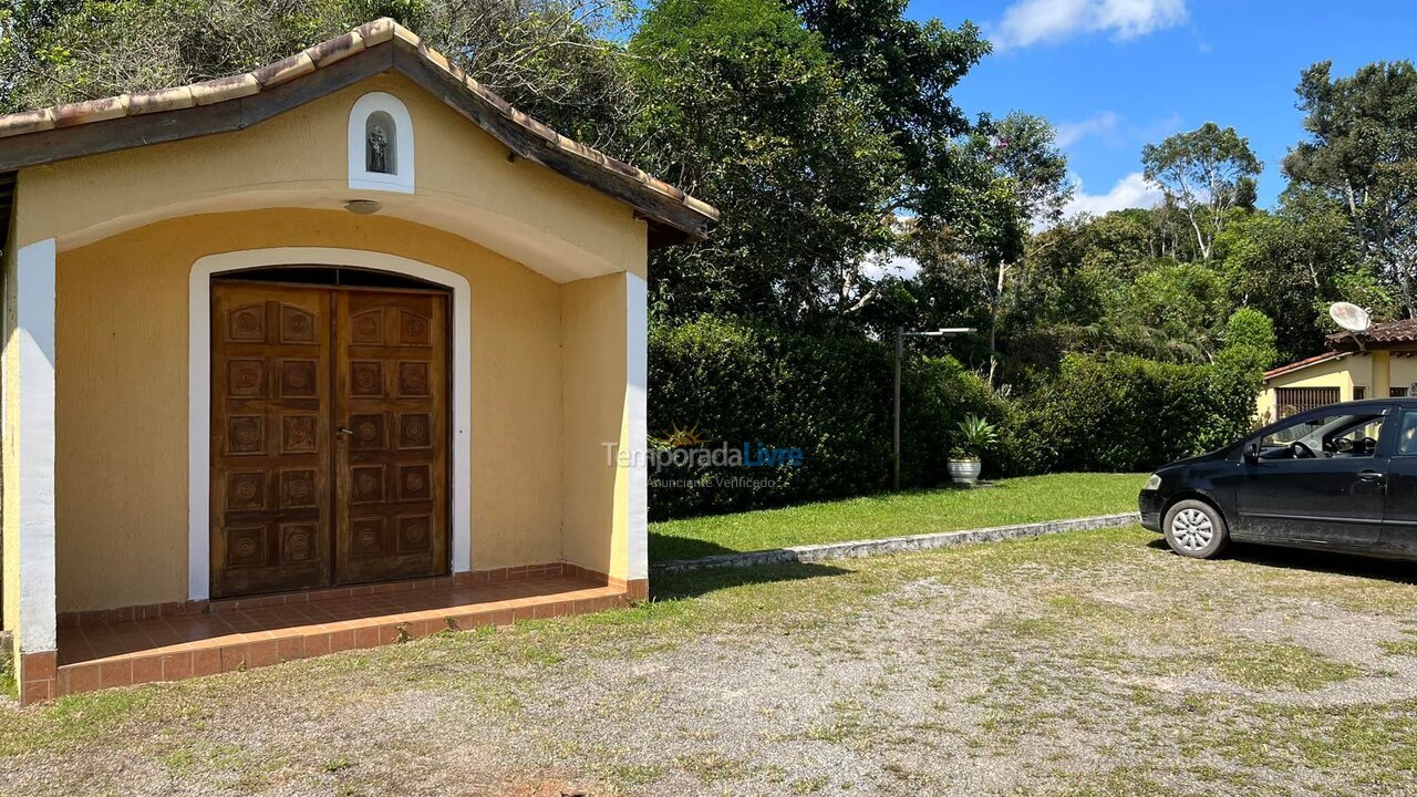 Casa para alquiler de vacaciones em Juquitiba (Palestina)