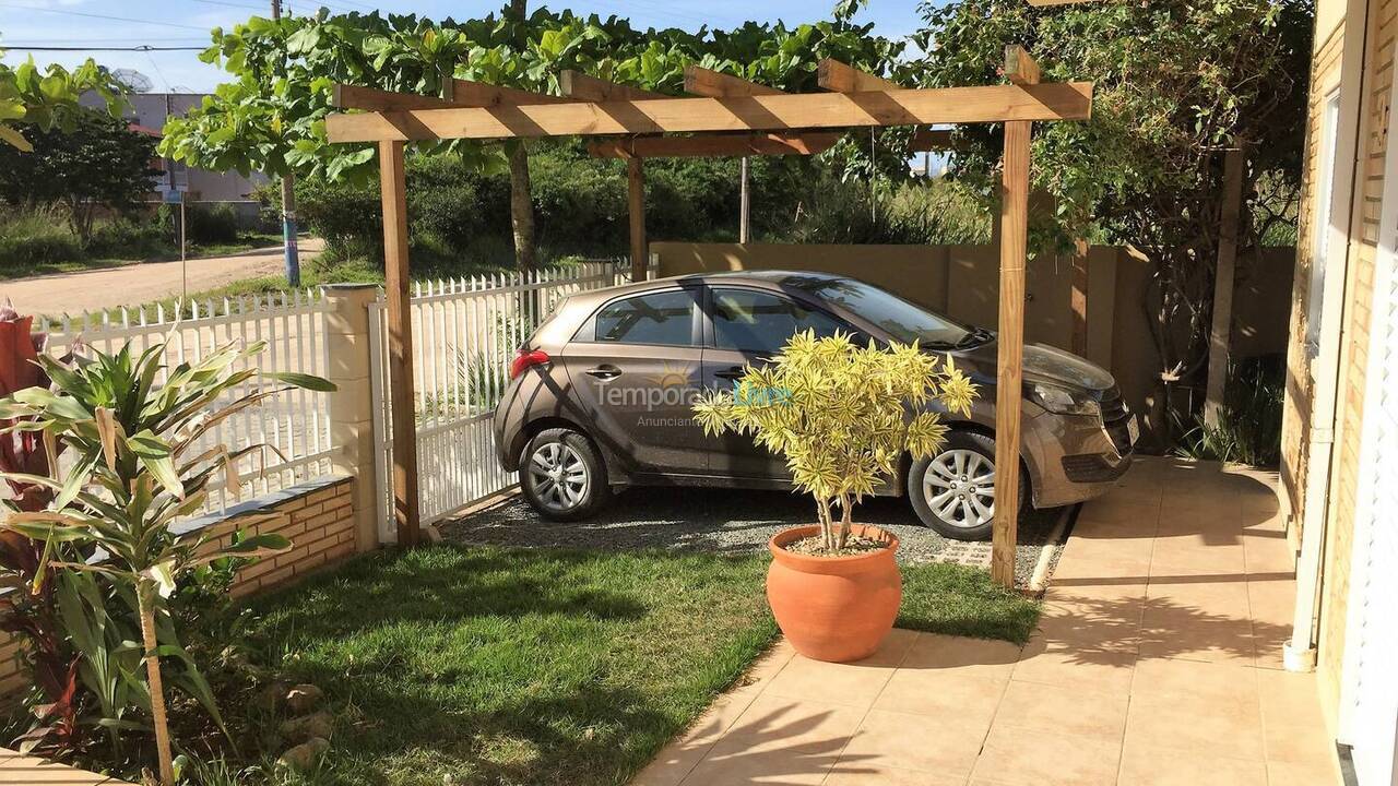 Casa para aluguel de temporada em Bombinhas (Mariscal)