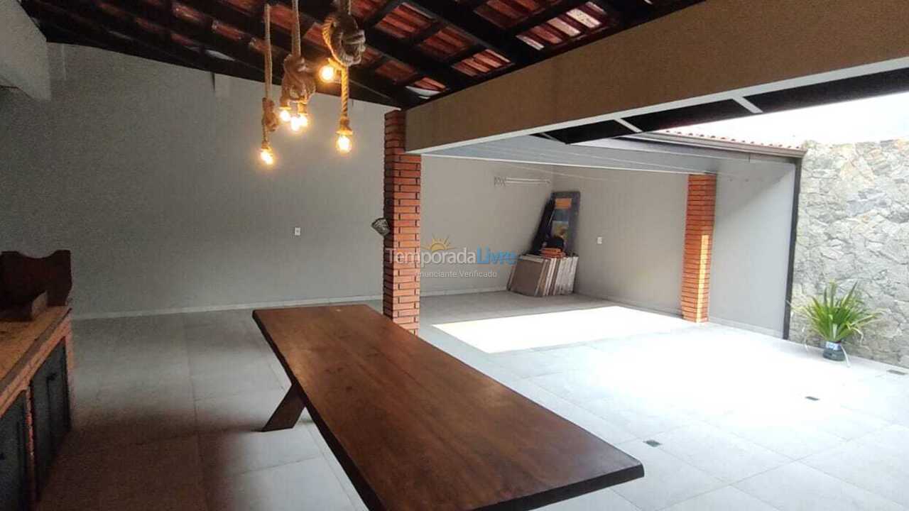 Casa para alquiler de vacaciones em São Francisco do Sul (Enseada)